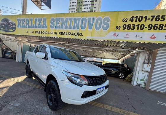 MITSUBISHI L200 TRITON 2.4 16V TURBO DIESEL SPORT GLX CD 4P 4X4 MANUAL MITSUBISHI L200 TRITON 2.4 16V TURBO DIESEL SPORT GLX CD 4P 4X4 MANUAL